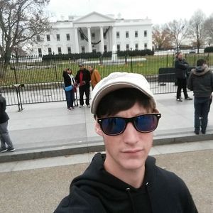 Meet your Posher, Colin